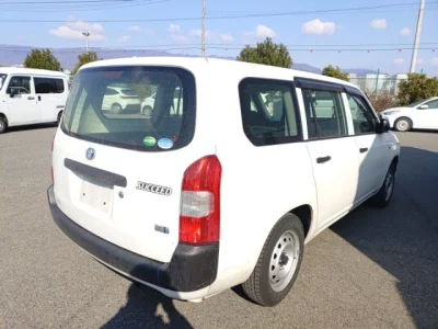 Toyota SUCCEED  с аукциона в Японии