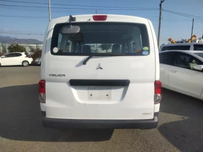 Mitsubishi DELICA