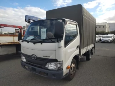 Toyota DYNA  с аукциона в Японии