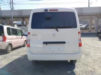 Mazda BONGO VAN лот № 12718 оценка 4  с аукциона в Японии 3