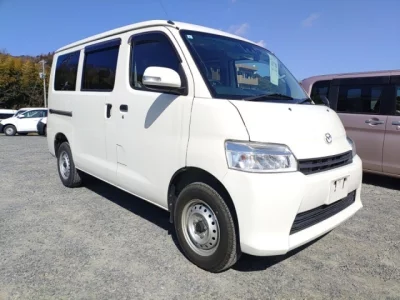 Mazda BONGO VAN  с аукциона в Японии