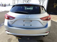 Mazda AXELA лот № 12056 оценка 3  с аукциона в Японии 3