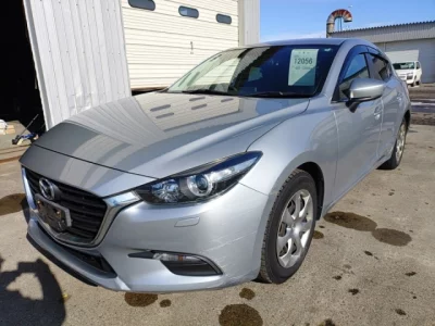 Mazda AXELA  с аукциона в Японии