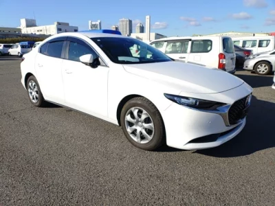 Mazda MAZDA3  с аукциона в Японии