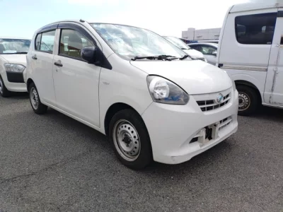Daihatsu MIRA E S