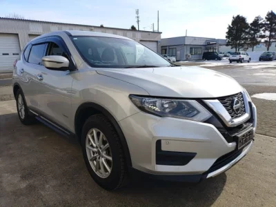 Nissan X-TRAIL