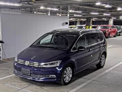 Volkswagen GOLF TOURAN