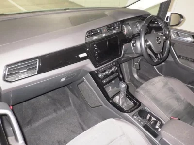 Volkswagen GOLF TOURAN