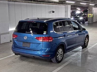 Volkswagen GOLF TOURAN  с аукциона в Японии