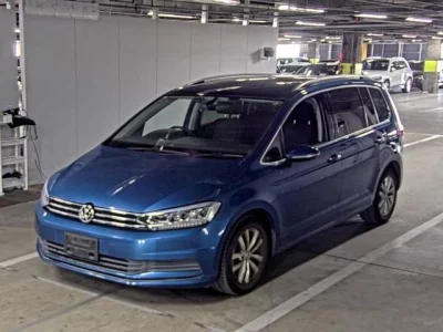 Volkswagen GOLF TOURAN  с аукциона в Японии