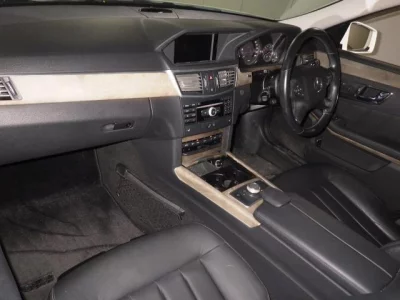 Mercedes-Benz E CLASS WAGON