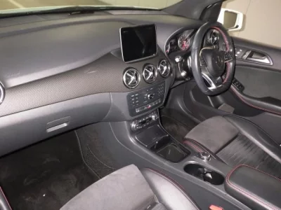 Mercedes-Benz B CLASS