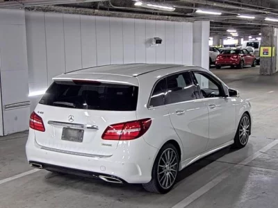 Mercedes-Benz B CLASS