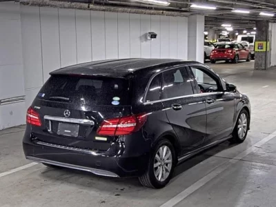 Mercedes-Benz B CLASS