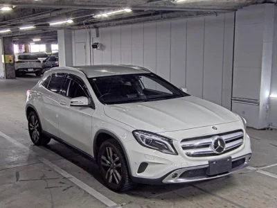 Mercedes-Benz GLA CLASS