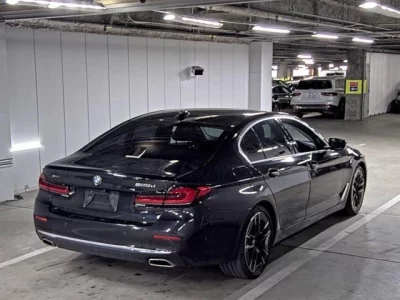 BMW 5-Series  с аукциона в Японии