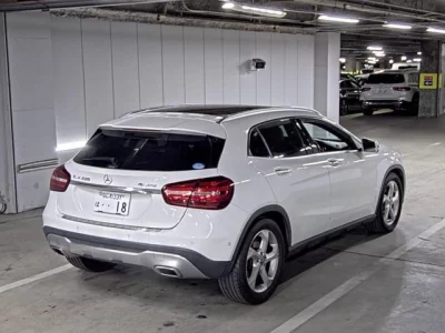 Mercedes-Benz GLA CLASS