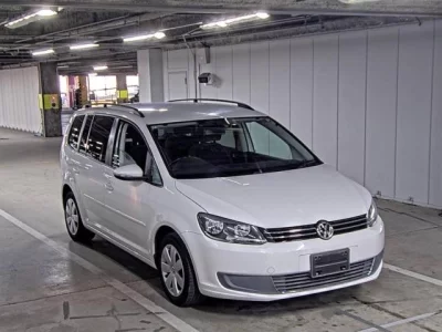 Volkswagen GOLF TOURAN