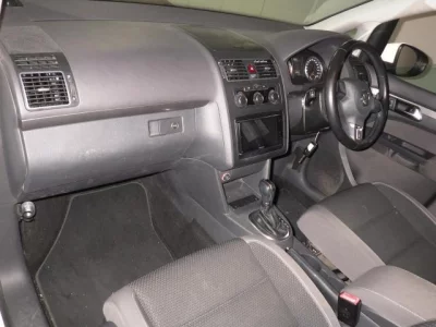 Volkswagen GOLF TOURAN