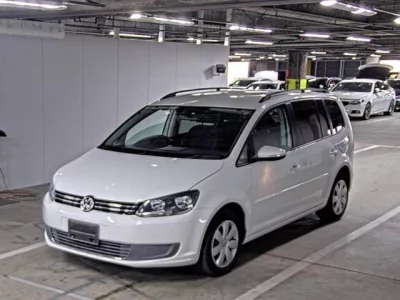 Volkswagen GOLF TOURAN