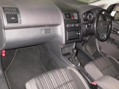 Volkswagen GOLF TOURAN