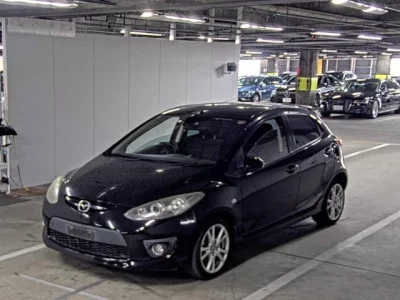 Mazda DEMIO  с аукциона в Японии