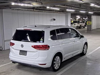 Volkswagen GOLF TOURAN