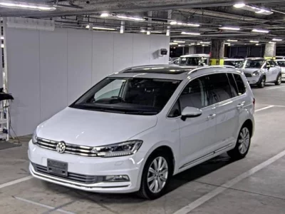 Volkswagen GOLF TOURAN