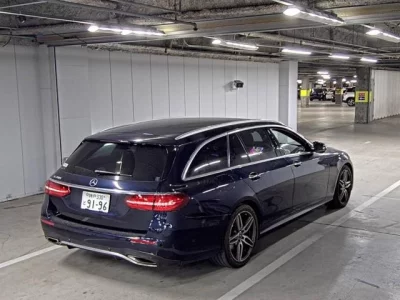 Mercedes-Benz E CLASS WAGON