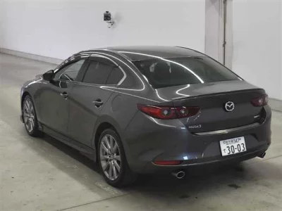 Mazda MAZDA3  с аукциона в Японии