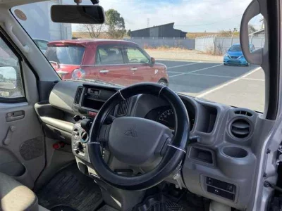 Mitsubishi MINICAB VAN