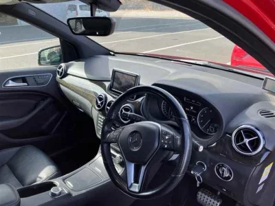 Mercedes-Benz B CLASS