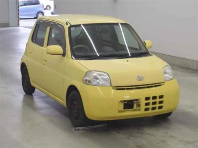 Daihatsu Esse