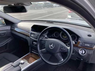 Mercedes-Benz E CLASS WAGON