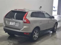 Volvo XC60 лот № 80042 оценка R  с аукциона в Японии 4