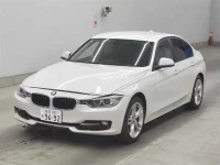 BMW 3-Series лот № 25089 оценка 3.5  с аукциона в Японии 3