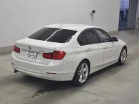 BMW 3-Series лот № 25089 оценка 3.5  с аукциона в Японии 4