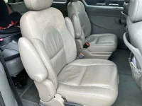 Chrysler VOYAGE лот № 25108 оценка 3.5  с аукциона в Японии 7