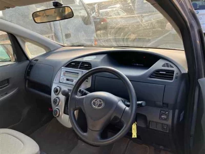 Toyota RACTIS  с аукциона в Японии