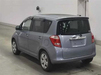 Toyota RACTIS  с аукциона в Японии