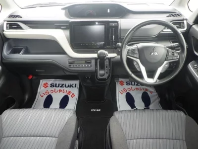 Mitsubishi DELICA D2