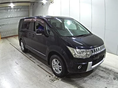 Mitsubishi DELICA D5