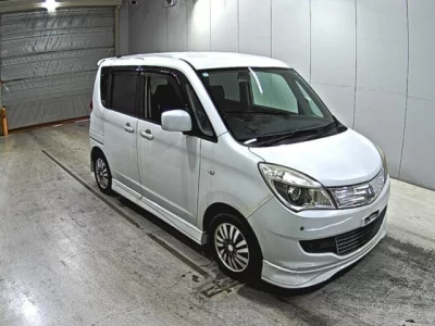 Mitsubishi DELICA D2