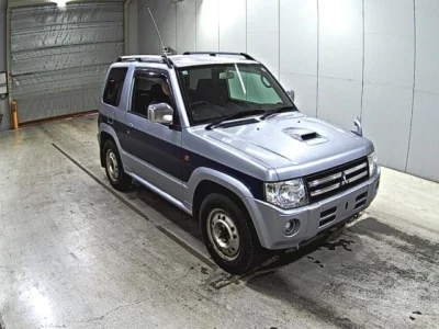 Mitsubishi PAJERO MINI