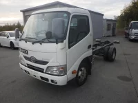 Toyota DYNA лот № 1825 оценка 3.5  с аукциона в Японии 3