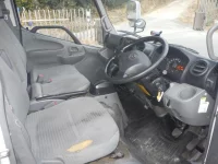 Toyota DYNA лот № 1825 оценка 3.5  с аукциона в Японии 2