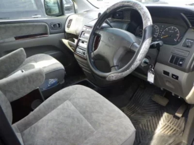 Nissan ELGRAND  с аукциона в Японии