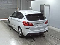 BMW 2-Series лот № 9009 оценка 4  с аукциона в Японии 1