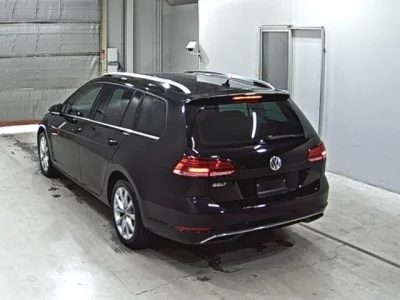 Volkswagen GOLF VARIANT