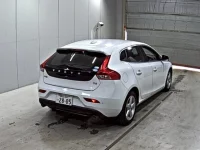 Volvo V40 лот № 2169 оценка 4  с аукциона в Японии 4